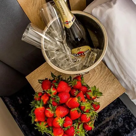 Zodiak * Sucha (Bialobrzegi)