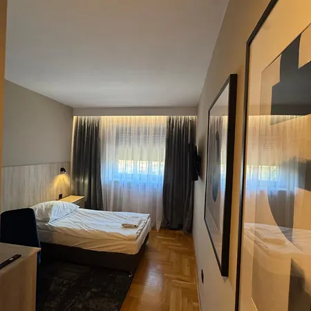 Zodiak Motel